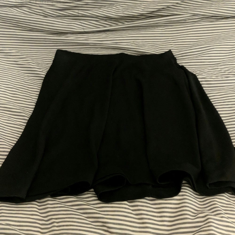 Basic Black Skater Knit Skirt